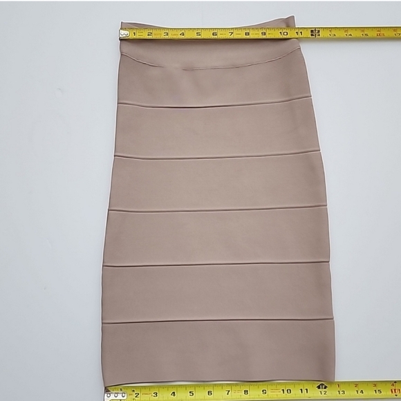 BCBGMaxAzria Women's Alexa Mauverose Bandage Pencil Hi Rise Skirt Stretch Sz XS - Picture 9 of 9